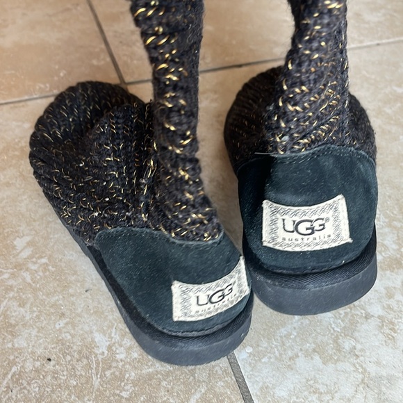 New UGG Sz 8 boots Black gold knit fold detail - Picture 5 of 9